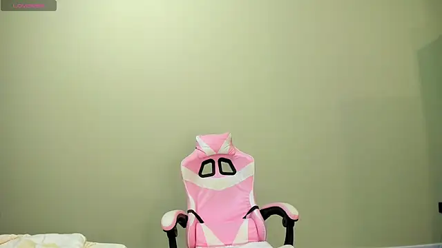 Snapshot of obokozu_mai chatting on 9, 11, 2025 obokozu mai online show from 9, 11, 2025