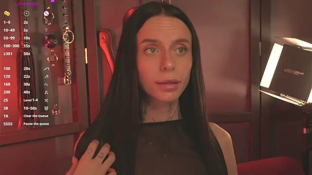 livia starwars online show from 7, 10, 2025