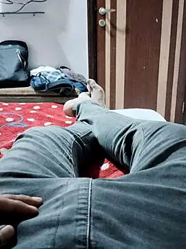 rocky4u7 online show from 15, 4, 2026