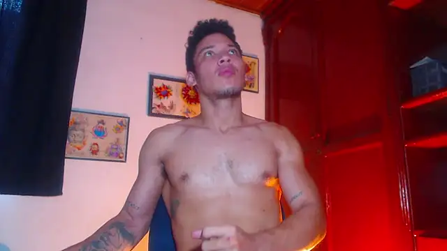 Snapshot of RuiMaddoox chatting on 18, 9, 2025 RuiMaddoox online show from 18, 9, 2025