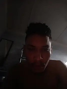 Snapshot of RuiMaddoox chatting on 29, 11, 2025 RuiMaddoox online show from 29, 11, 2025