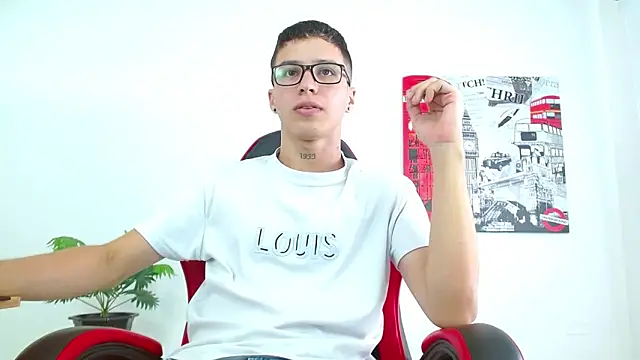 Snapshot of Cumandres18 chatting on 23, 9, 2025 Cumandres18 online show from 23, 9, 2025