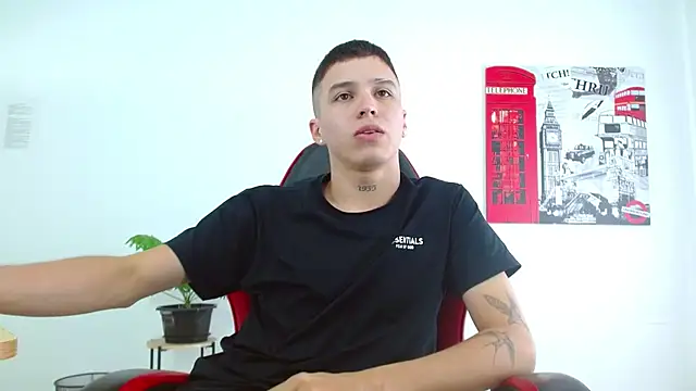 Snapshot of Cumandres18 chatting on 22, 11, 2025 Cumandres18 online show from 22, 11, 2025