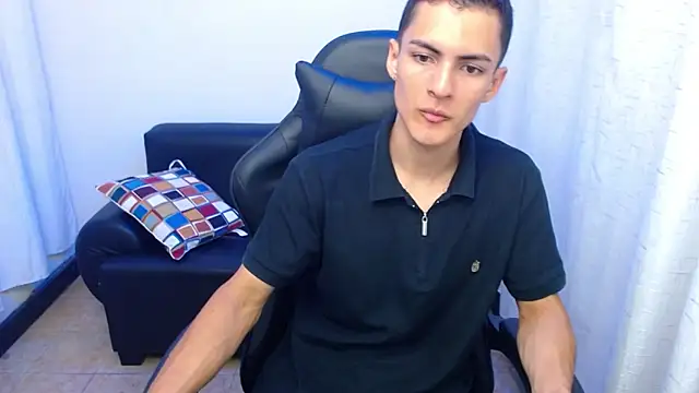 Snapshot of Matiius18 chatting on 6, 2, 2026 Matiius18 online show from 6, 2, 2026