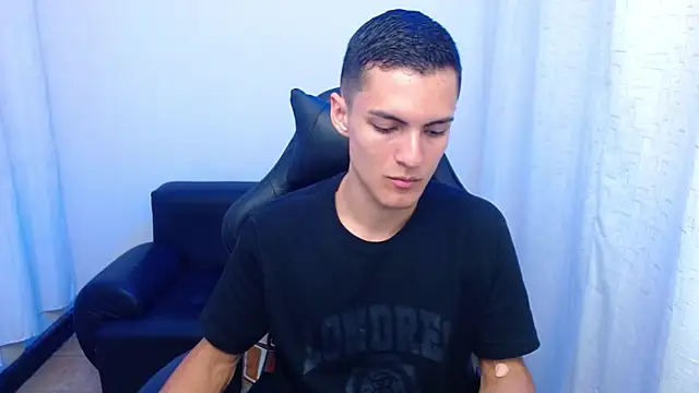 Snapshot of Matiius18 chatting on 3, 3, 2026 Matiius18 online show from 3, 3, 2026