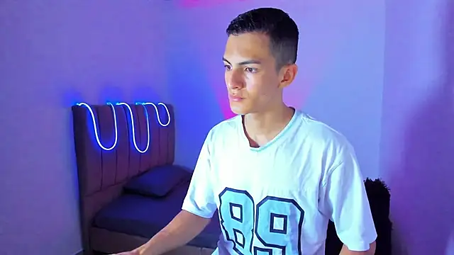 Snapshot of Matiius18 chatting on 26, 6, 2026 Matiius18 online show from 26, 6, 2026