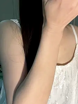 Dior baby online show from 4, 12, 2025