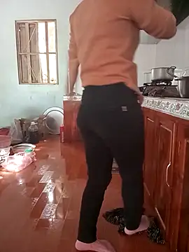 Snapshot of Sweet-Berry89 chatting on 22, 10, 2025 Sweet-Berry89 online show from 22, 10, 2025