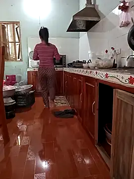 Snapshot of Sweet-Berry89 chatting on 14, 11, 2025 Sweet-Berry89 online show from 14, 11, 2025