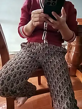 Snapshot of Sweet-Berry89 chatting on 18, 11, 2025 Sweet-Berry89 online show from 18, 11, 2025