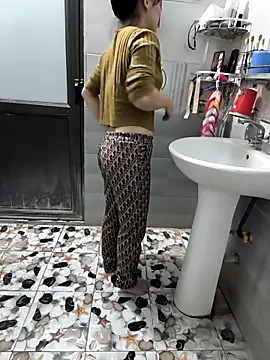 Snapshot of Sweet-Berry89 chatting on 23, 11, 2025 Sweet-Berry89 online show from 23, 11, 2025