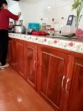 Snapshot of Sweet-Berry89 chatting on 25, 11, 2025 Sweet-Berry89 online show from 25, 11, 2025