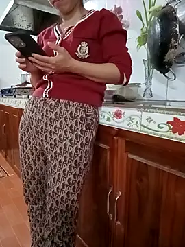 Snapshot of Sweet-Berry89 chatting on 3, 12, 2025 Sweet-Berry89 online show from 3, 12, 2025