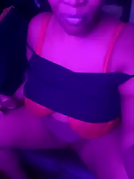 Snapshot of Nisha_Benz chatting on 22, 9, 2025 Nisha Benz online show from 22, 9, 2025