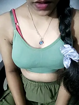 Snapshot of Nikita-Singh88 chatting on 5, 10, 2025 Nikita-Singh88 online show from 5, 10, 2025