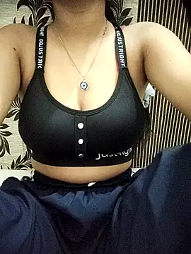 Snapshot of Nikita-Singh88 chatting on 13, 10, 2025 Nikita-Singh88 online show from 13, 10, 2025