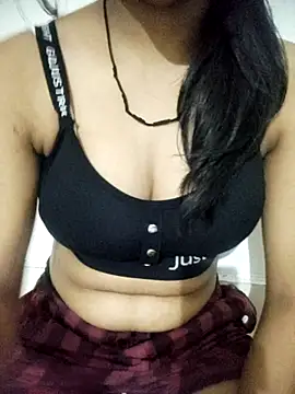 Snapshot of Nikita-Singh88 chatting on 18, 10, 2025 Nikita-Singh88 online show from 18, 10, 2025