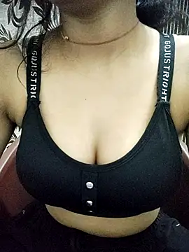 Snapshot of Nikita-Singh88 chatting on 5, 11, 2025 Nikita-Singh88 online show from 5, 11, 2025