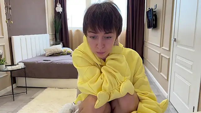 daniellia  online show from 15, 2, 2026