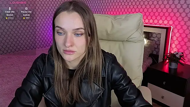 EmmySkyy online show from 28, 9, 2025