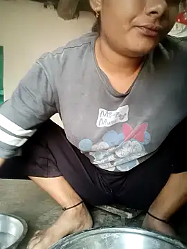 Hot siiii online show from 18, 9, 2025