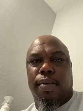 Snapshot of devon3421 chatting on 12, 11, 2025 devon3421 online show from 12, 11, 2025