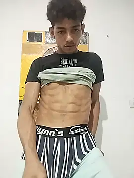 Brayanellatino online show from 27, 3, 2026