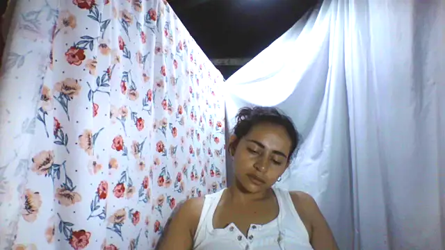 Anabelhotxx16 online show from 28, 9, 2025