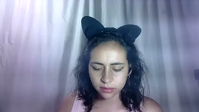 Anabelhotxx16 online show from 6, 10, 2025