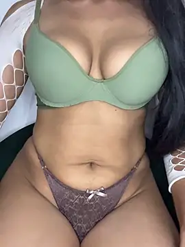 Snapshot of Akiira_00 chatting on 16, 6, 2026 Akiira 00 online show from 16, 6, 2026