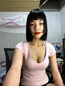 Snapshot of andymi1 chatting on 9, 9, 2025 andymi1 online show from 9, 9, 2025