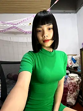 Snapshot of andymi1 chatting on 13, 9, 2025 andymi1 online show from 13, 9, 2025