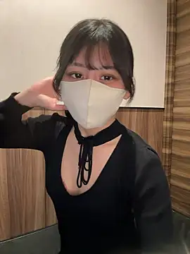 Snapshot of 0p-saki-p0 chatting on 11, 11, 2025 0p-saki-p0 online show from 11, 11, 2025