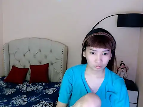 Snapshot of ShantalFoxxy_ chatting on 5, 7, 2026 ShantalFoxxy online show from 5, 7, 2026