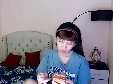 Snapshot of ShantalFoxxy_ chatting on 10, 7, 2026 ShantalFoxxy online show from 10, 7, 2026