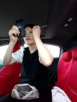 Snapshot of Haili-1 chatting on 12, 10, 2025 Haili-1 online show from 12, 10, 2025