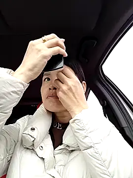 Snapshot of Haili-1 chatting on 3, 11, 2025 Haili-1 online show from 3, 11, 2025