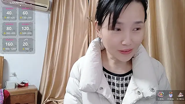 Snapshot of Haili-1 chatting on 10, 11, 2025 Haili-1 online show from 10, 11, 2025