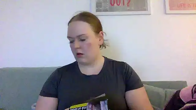 Snapshot of gracelovesxx chatting on 1, 3, 2026 gracelovesxx online show from 1, 3, 2026