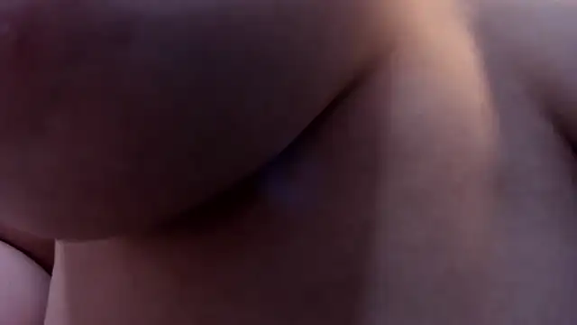 Snapshot of Lil_bela chatting on 2, 10, 2025 Lil bela online show from 2, 10, 2025