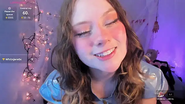 Snapshot of Lil_bela chatting on 6, 11, 2025 Lil bela online show from 6, 11, 2025