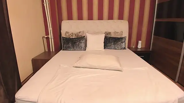 MadameCrowford online show from 24, 11, 2025