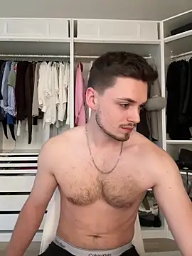 xlucax online show from 13, 4, 2026