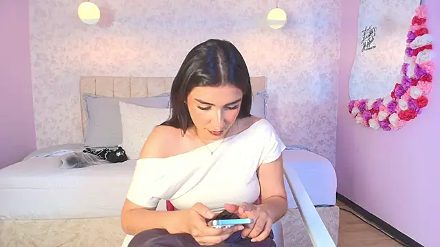Snapshot of sweet_artemiis chatting on 22, 9, 2025 sweet artemiis online show from 22, 9, 2025