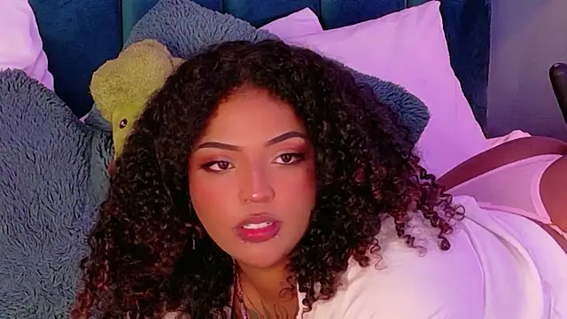Snapshot of Cristal-Jonnes chatting on 23, 6, 2026 Cristal-Jonnes online show from 23, 6, 2026