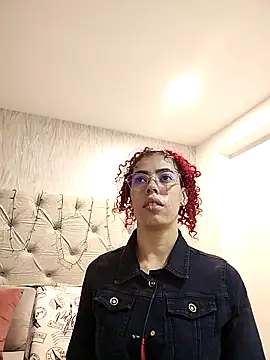 Pamelamiler   online show from 2, 10, 2025