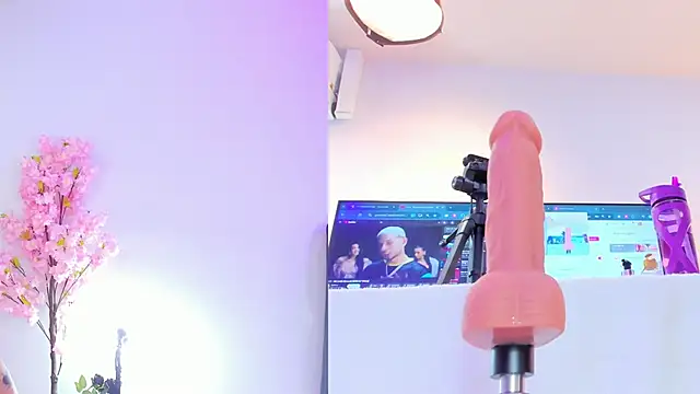 Snapshot of maily_zanss chatting on 15, 1, 2026 maily zanss online show from 15, 1, 2026