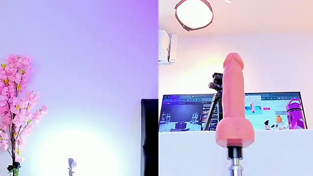 Snapshot of maily_zanss chatting on 8, 2, 2026 maily zanss online show from 8, 2, 2026