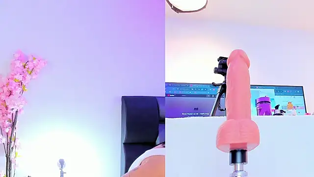 Snapshot of maily_zanss chatting on 22, 2, 2026 maily zanss online show from 22, 2, 2026