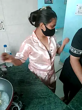 Snapshot of hotty-sapna chatting on 16, 9, 2025 hotty-sapna online show from 16, 9, 2025